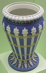 WLA brooklynmuseum Wedgwood Vase ca 1795.jpg