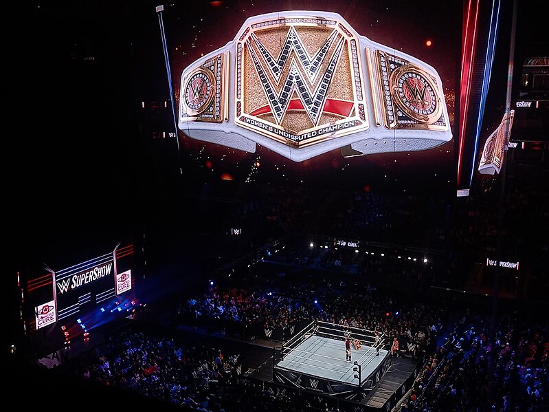 File:WWE SuperShow Sep 30 2023.jpg