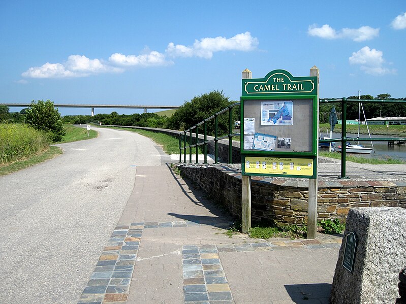 File:Wadebridge Camel Trail 01.jpg