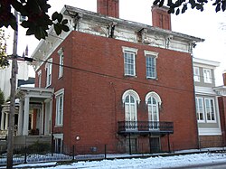 WallaceHousePetersburg.JPG