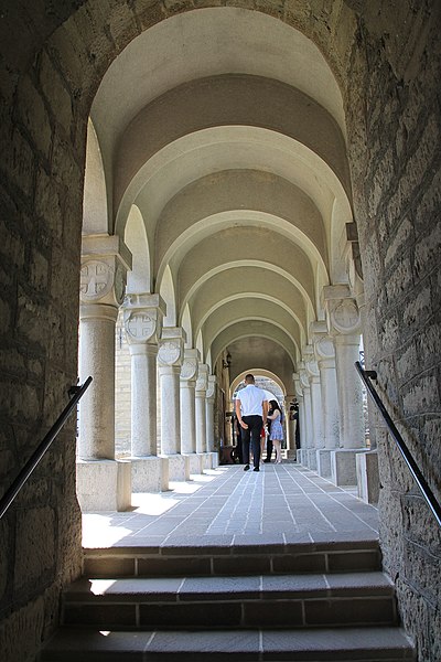 File:Wiki.Đerdap II Bukovo monastery 1098 05.jpg