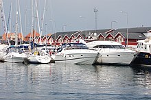 Yachts i Skagen havn ved kaj