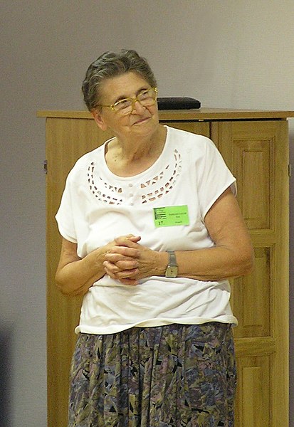 File:Éva Farkas-Tatár en Piliscsaba 2005.jpg