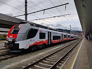 Innsbruck Hauptbahnhof: Lage, Verkehrsbedeutung, Geschichte