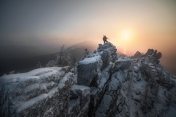 На вершине Митькиных скал, Таганай, Челябинская область Автор — Евгений Кудымов