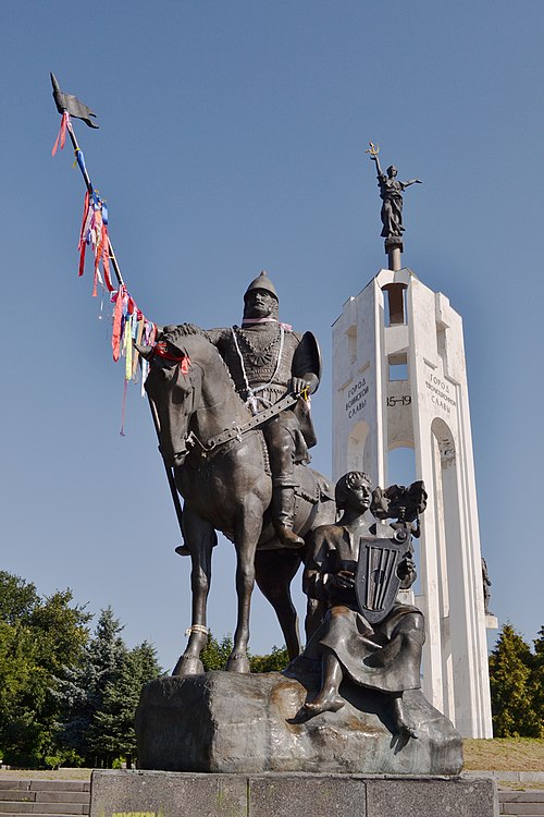 A monument to Alexander Peresvet and Boyan