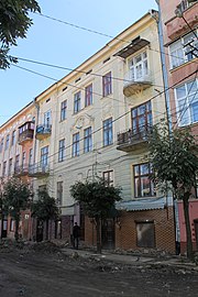 Чиншовий будинок на Хмельницького Богдана, 59.JPG