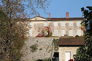01 Château de Poncin.jpg