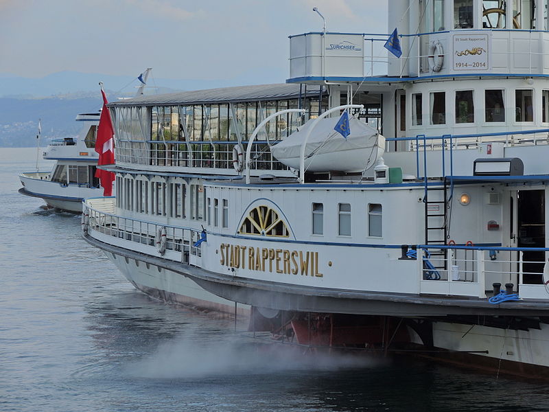 File:100 Jahre Dampfschiff 'Stadt Rapperswil' - Tag der offenen Dampfschiff-Türe am Bürkliplatz - Alpenquai 2014-04-26 17-43-07 (P7700).JPG