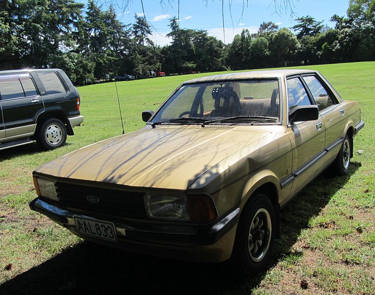 File:1981 Ford Cortina MkV 2.0 Ghia Saloon (6367806929).jpg