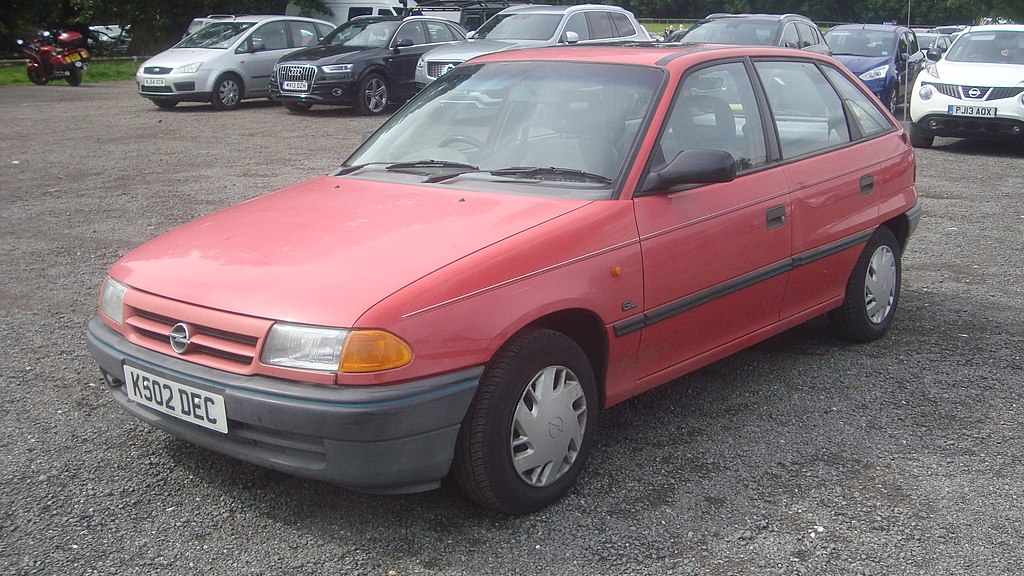 Spain 1993: Opel Astra new best-seller in weakest market in 7