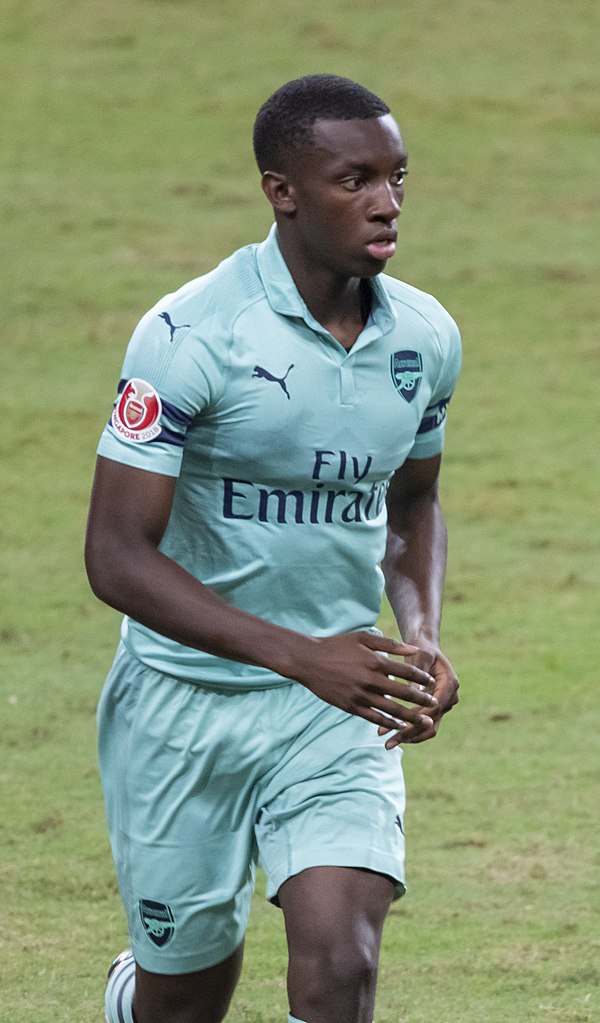 Nketiah playing for Arsenal in 2018