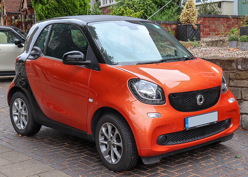 File:2016 Smart Fortwo Passion Automatic 1.0 Front.jpg