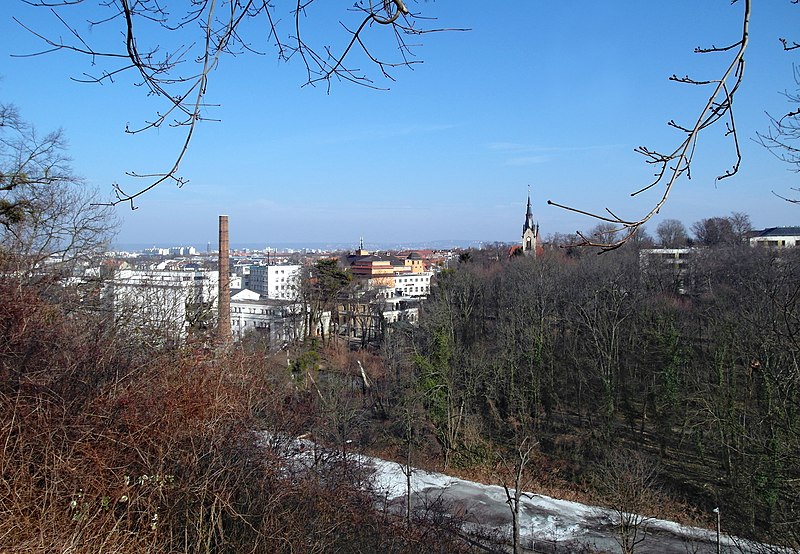 File:20180304220DR Dresden-Plauen Altplauen Bienertmühle+Villa.jpg