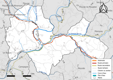 Carte en couleur présentant le réseau hydrographique de la commune