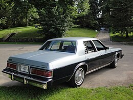 80 Dodge St. Regis (6038143486) .jpg