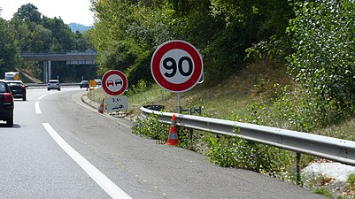 90 km/h pour traverser une zone en travaux, autoroute A410, Haute-Savoie.
