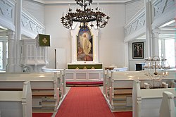 Altar of Ruotsinpyhtää Church.jpg