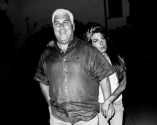 Fortune Salaire Mensuel de Mitch Winehouse Combien gagne t il d argent ? 1 000,00 euros mensuels