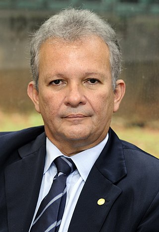 <span class="mw-page-title-main">André Figueiredo</span> Brazilian politician and economist