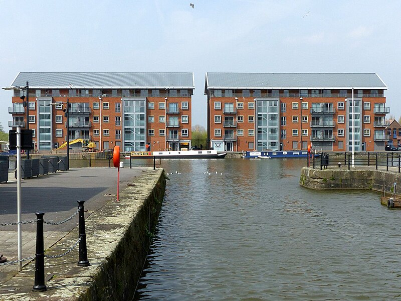 File:Apartment blocks, Gloucester Docks - geograph.org.uk - 6121989.jpg