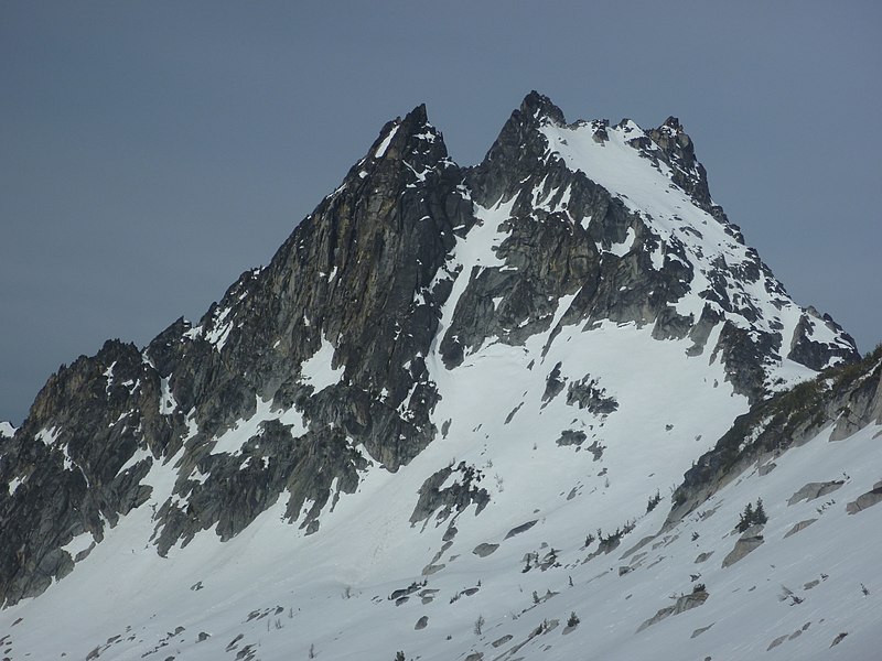 File:Argonaut from the East.jpg