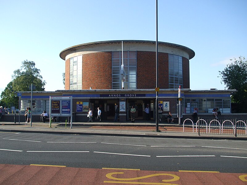 File:Arnos Grove stn building.JPG