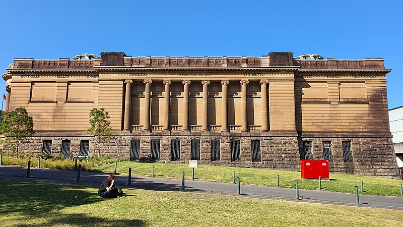 File:Art Gallery of New South Wales-SW to NE view.jpg