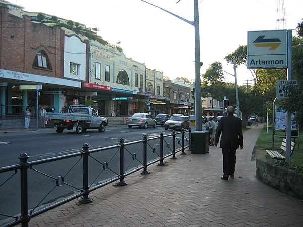 Hampden Road, facing north from the railway station