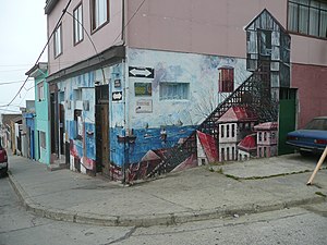 Kolejka linowa jako mural w Valparaiso