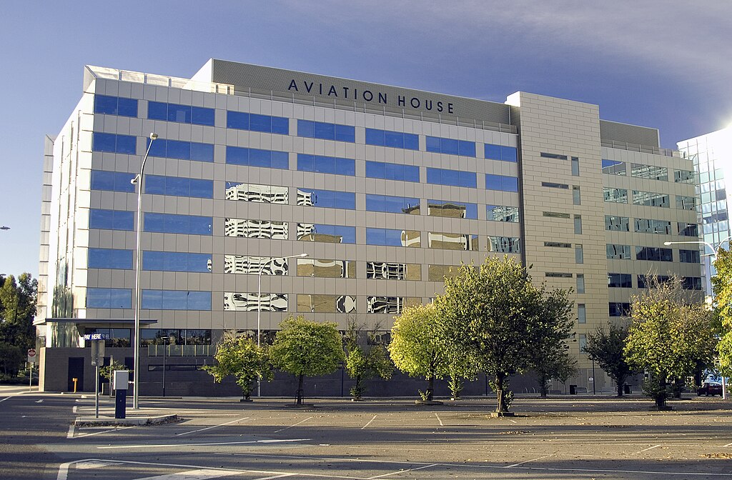 File:Aviation House in - Wikipedia