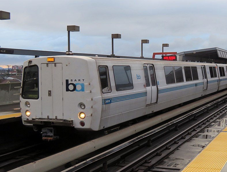 File:BART C1 car at Fruitvale station, March 2018.JPG