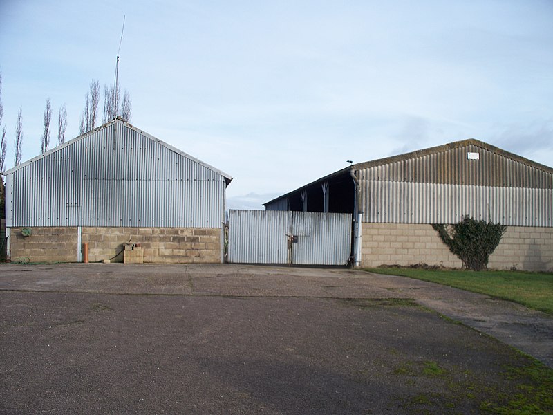 File:Barns near the cemetery - geograph.org.uk - 1709426.jpg