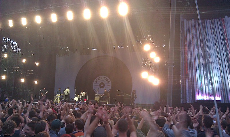 File:Beatsteaks Konzert Wuhlheide Berlin 2011-06-11.jpg