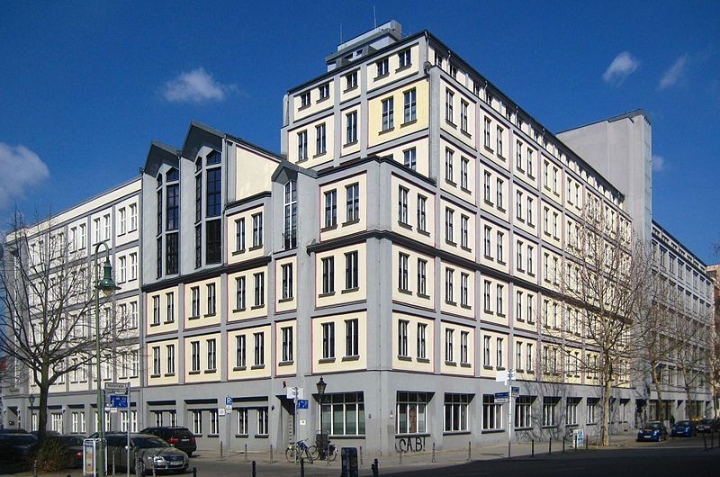 File:Berlin, Mitte, Wallstraße, Hermann-Schlimme-Haus.jpg