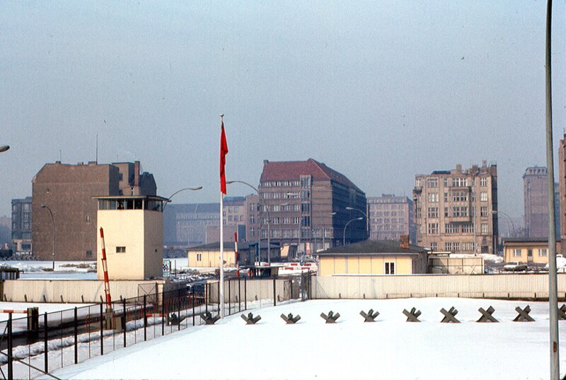 File:Berlin - Wall and Guard Tower.jpg