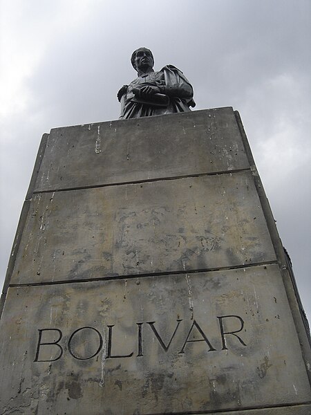 File:Bolívar en las alturas.jpg