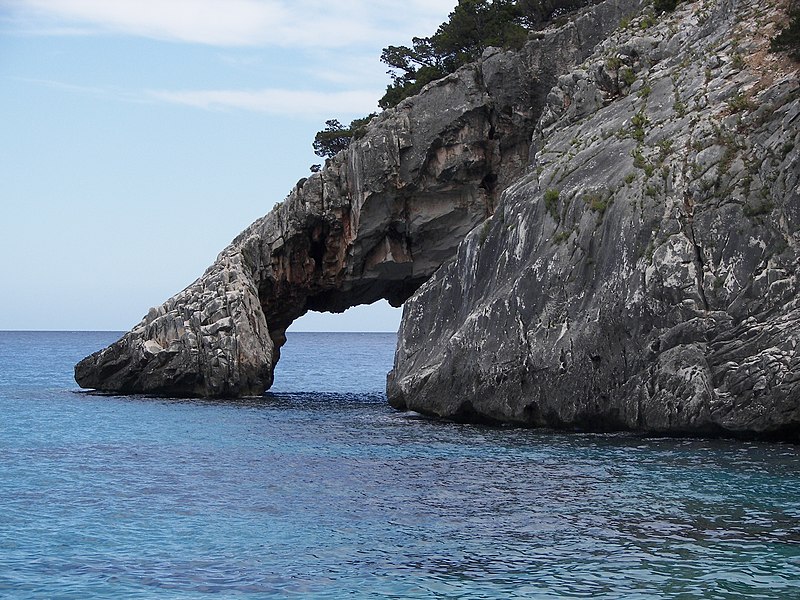 File:Cala Goloritze - panoramio.jpg