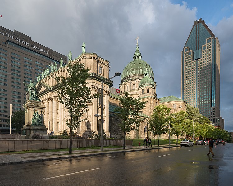 File:Cathédrale Marie-Reine-du-Monde 2017 05.jpg