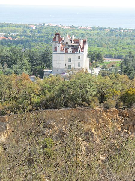 File:Château de Valmy, Argelès sur Mer 02.jpg