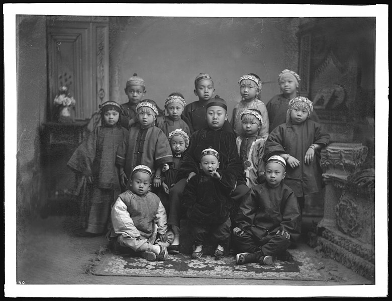 File:Chinese kindergarten, Los Angeles (CHS-40).jpg
