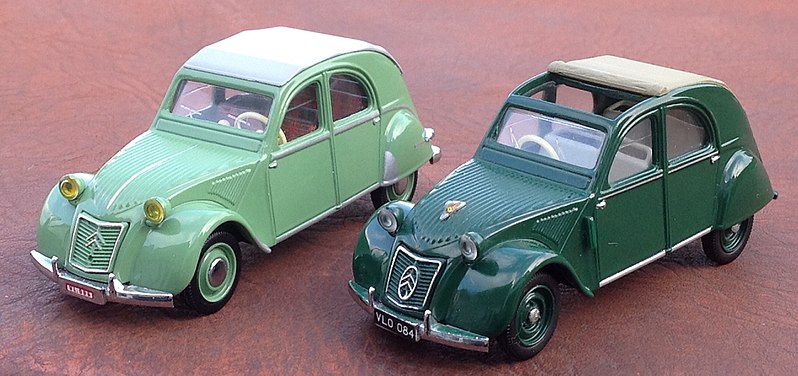 File:Citroen 2CV Belgium & Slough GB (32431053891).jpg