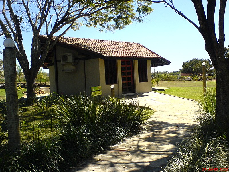 File:Clube das Aguas Quentes - Caldas Novas-GO - panoramio - Paulo Humberto (8).jpg