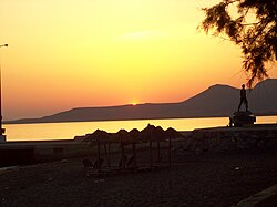 Coucher de Soleil sur Néapoli.jpg