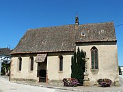 Vue extérieure de la chapelle gothique Notre-Dame.