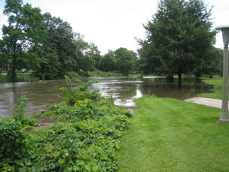 File:DeKalb Il Kishwaukee River Flood6.JPG