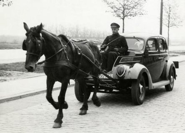 The gasoline shortages of World War II brought about the resurgence of horse-and-wagon delivery.