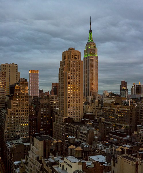 File:Empire state building-20120521-RM-021123.jpg