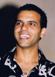 Eyal Golan (cropped).png