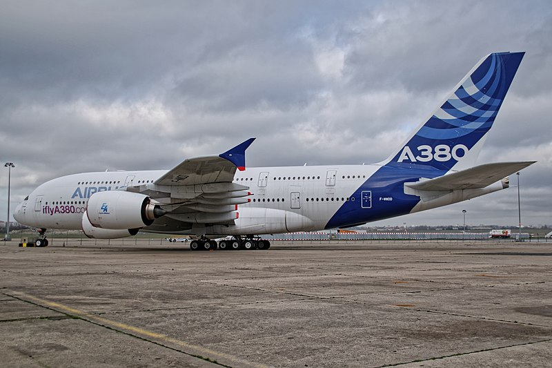 File:F-WWDD Airbus A380 (40158085932).jpg
